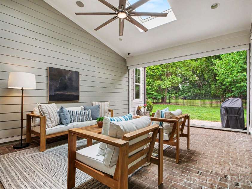 1020 Sharon Amity Road, Charlotte, NC 28211.  MLS# CAR4385518, YatesRealty ID 29929. Screened Patio