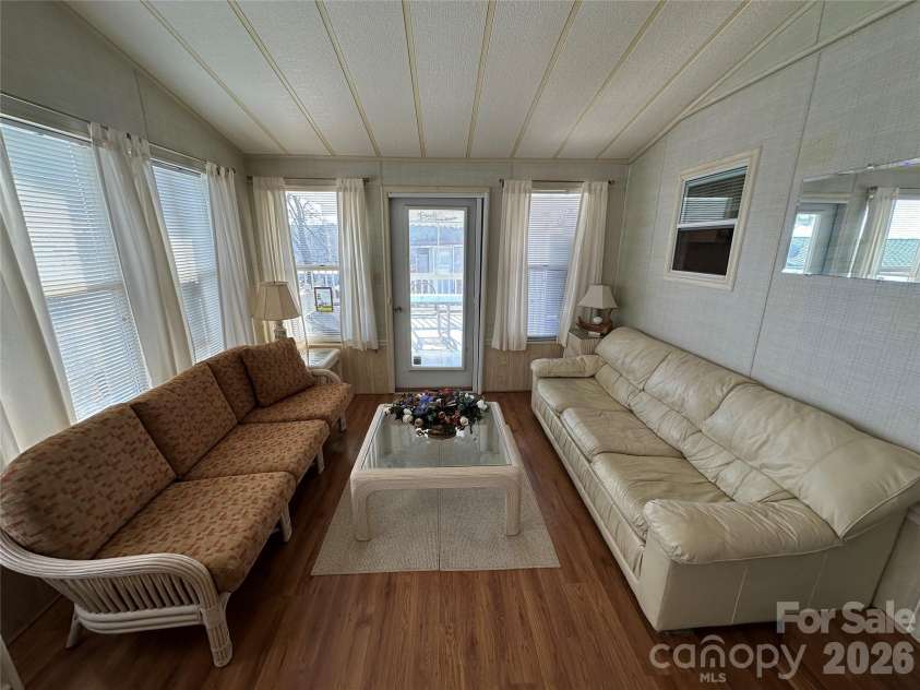 182 Marina Drive, New London, NC 28127.  MLS# CAR4353150, YatesRealty ID 2993. 