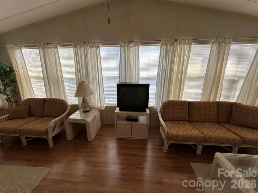 182 Marina Drive, New London, NC 28127.  MLS# CAR4353150, YatesRealty ID 2993. 