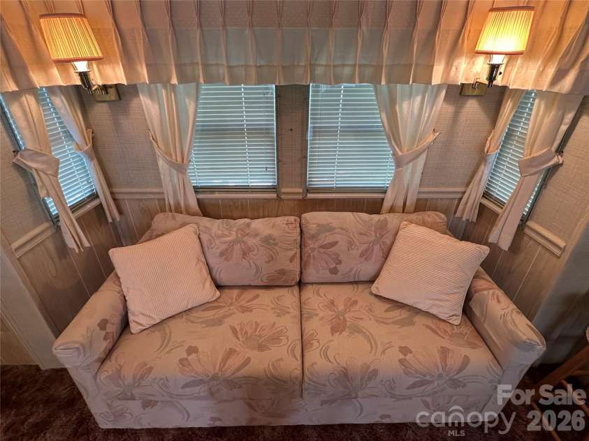 182 Marina Drive, New London, NC 28127.  MLS# CAR4353150, YatesRealty ID 2993. 