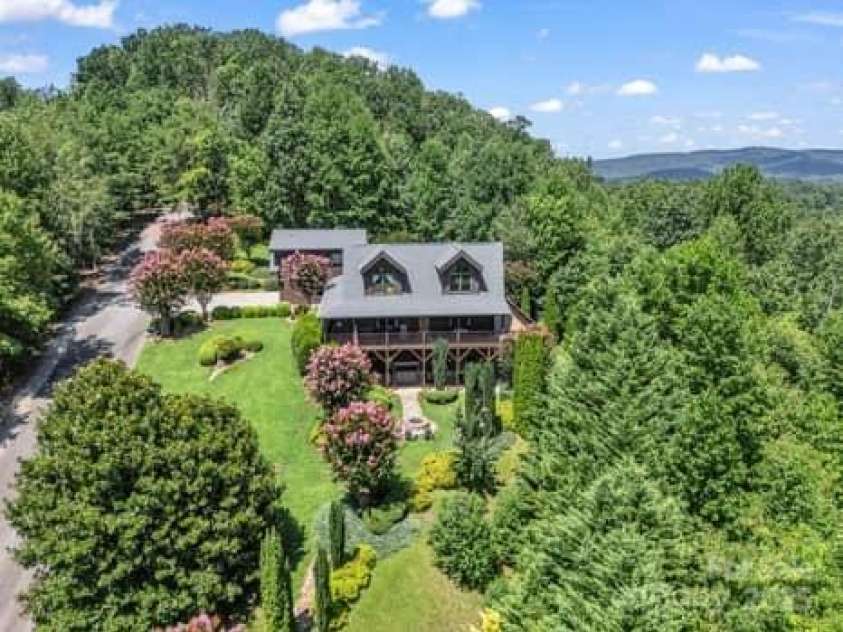 202 Panorama Drive, Nebo, NC 28761.  MLS# CAR4287111, YatesRealty ID 2993. 