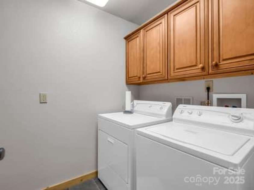 202 Panorama Drive, Nebo, NC 28761.  MLS# CAR4287111, YatesRealty ID 2993. 