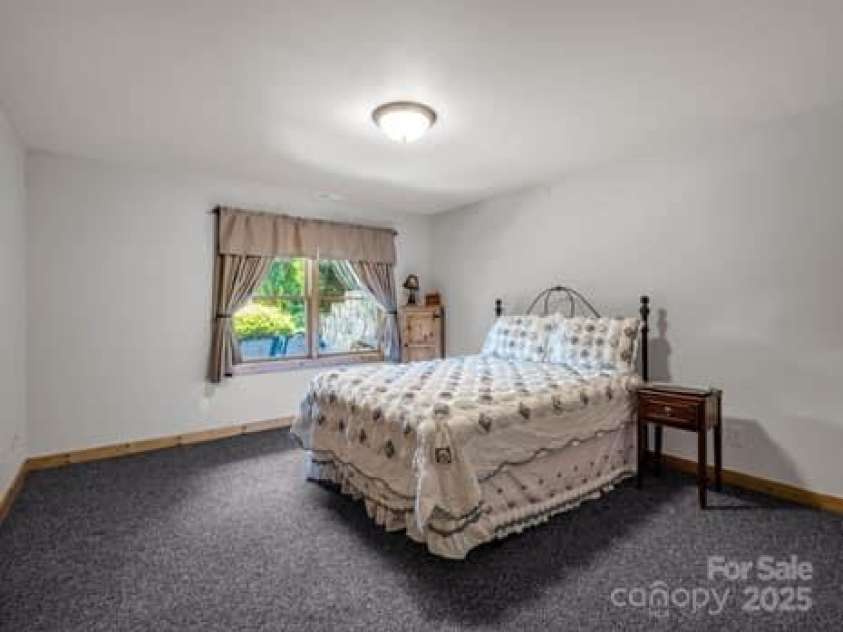 202 Panorama Drive, Nebo, NC 28761.  MLS# CAR4287111, YatesRealty ID 2993. 