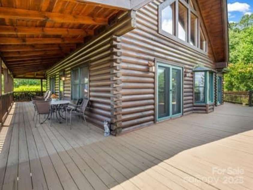 202 Panorama Drive, Nebo, NC 28761.  MLS# CAR4287111, YatesRealty ID 2993. 