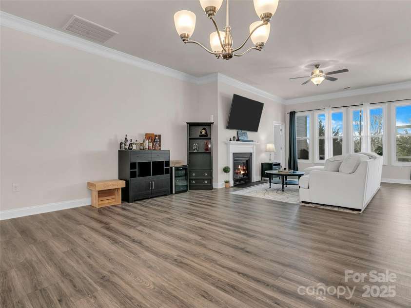 49 Fox Cove Road, Hendersonville, NC 28792.  MLS# CAR4226426, YatesRealty ID 2993. 