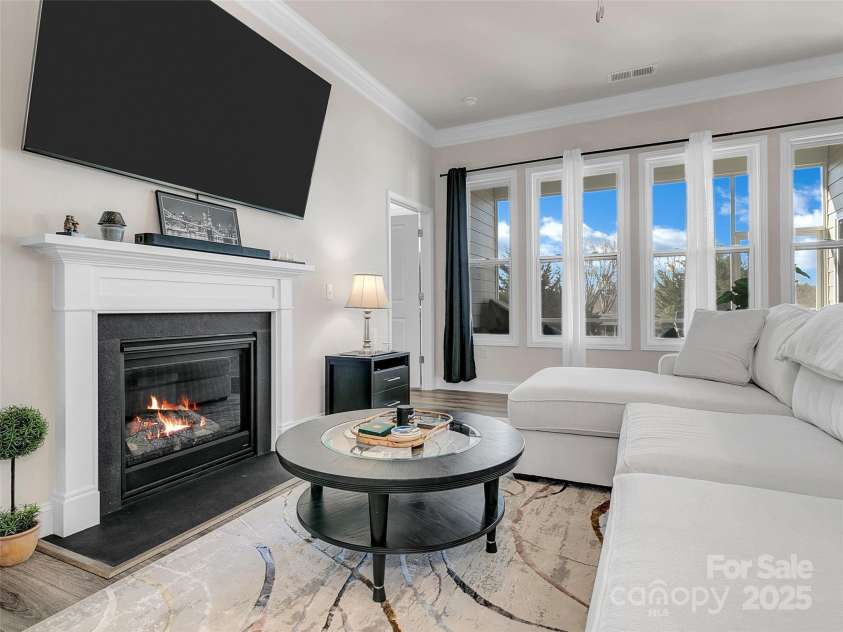 49 Fox Cove Road, Hendersonville, NC 28792.  MLS# CAR4226426, YatesRealty ID 2993. 