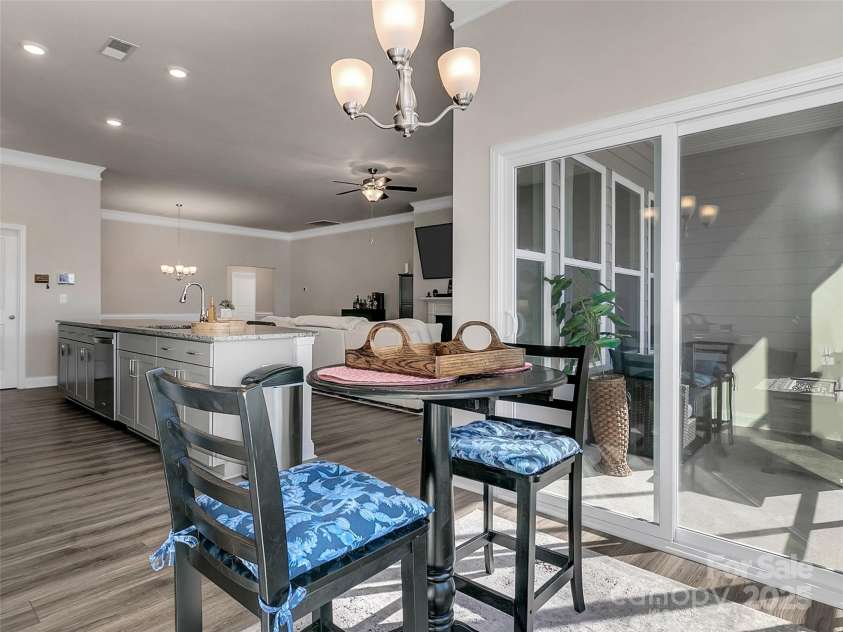 49 Fox Cove Road, Hendersonville, NC 28792.  MLS# CAR4226426, YatesRealty ID 2993. 