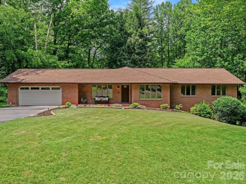 11 Grenadier Court, Candler, NC 28715.  MLS# CAR4388506, YatesRealty ID 29932. 