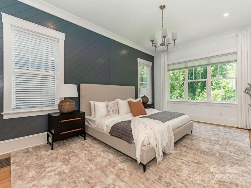 3009 Commonwealth Avenue, Charlotte, NC 28205.  MLS# CAR4277083, YatesRealty ID 29932. Primary Bedroom