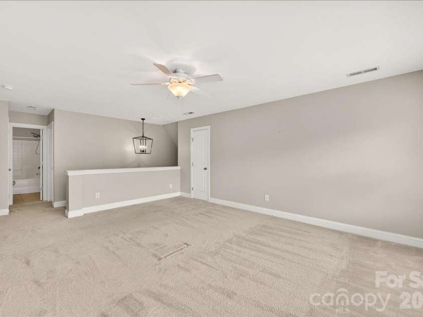 12422 Brenthaven Drive, Davidson, NC 28036.  MLS# CAR4387323, YatesRealty ID 29933. Loft/bonus room.
