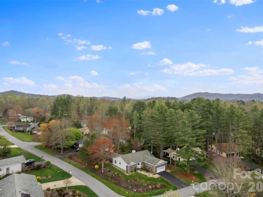 2 Manakiki Court, Etowah, NC 28729.  MLS# CAR4389723, YatesRealty ID 29934. 