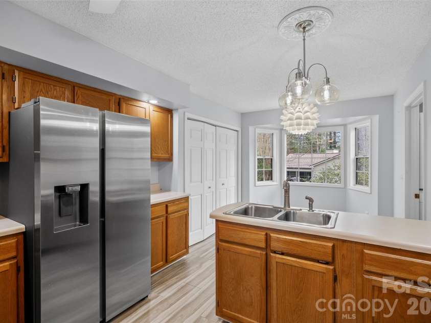 2 Manakiki Court, Etowah, NC 28729.  MLS# CAR4389723, YatesRealty ID 29934. 