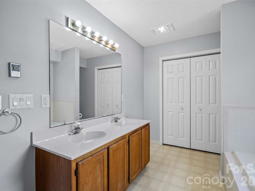 2 Manakiki Court, Etowah, NC 28729.  MLS# CAR4389723, YatesRealty ID 29934. 