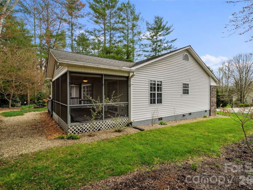 2 Manakiki Court, Etowah, NC 28729.  MLS# CAR4389723, YatesRealty ID 29934. 