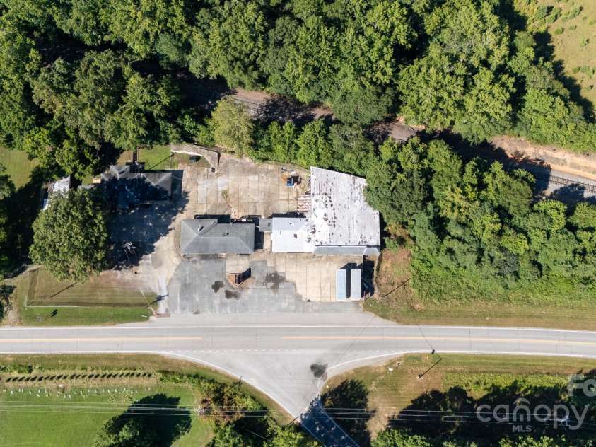 3835 Lesslie Highway, Rock Hill, SC 29730.  MLS# CAR4286931, YatesRealty ID 29934. 