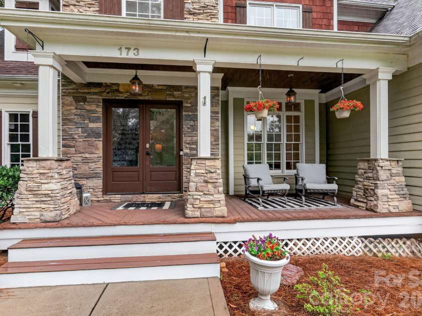 173 Yellow Jacket Circle, Mooresville, NC 28117.  MLS# CAR4390039, YatesRealty ID 29935. 