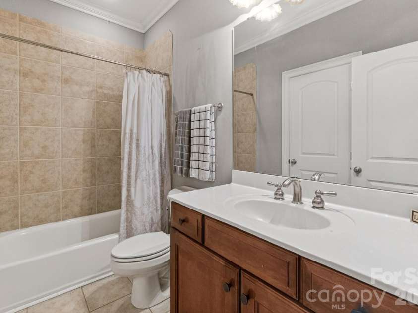 173 Yellow Jacket Circle, Mooresville, NC 28117.  MLS# CAR4390039, YatesRealty ID 29935. 