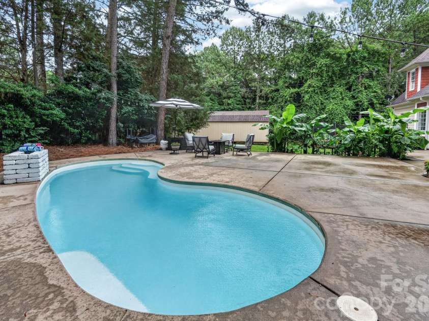 173 Yellow Jacket Circle, Mooresville, NC 28117.  MLS# CAR4390039, YatesRealty ID 29935. 