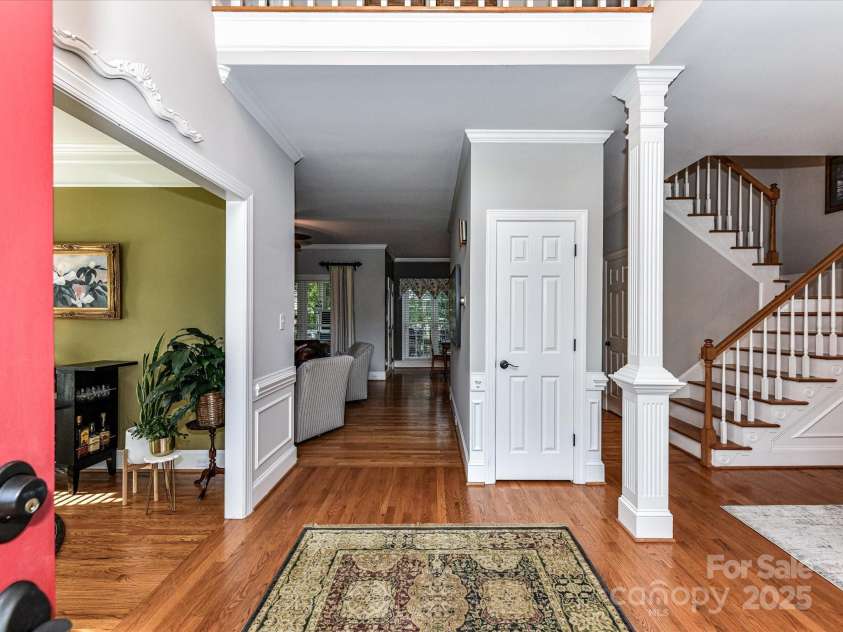 3401 Cresta Court, Charlotte, NC 28269.  MLS# CAR4274525, YatesRealty ID 29936. 