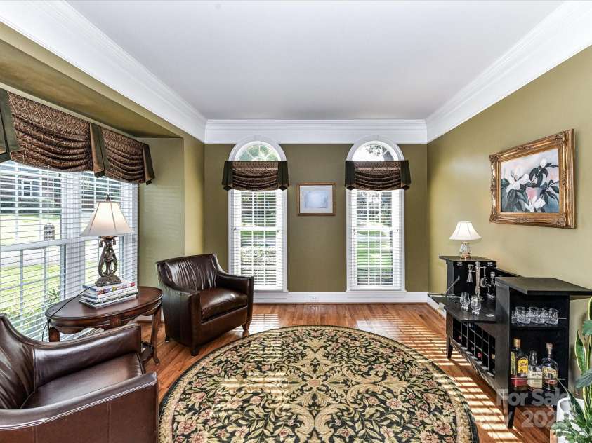 3401 Cresta Court, Charlotte, NC 28269.  MLS# CAR4274525, YatesRealty ID 29936. 