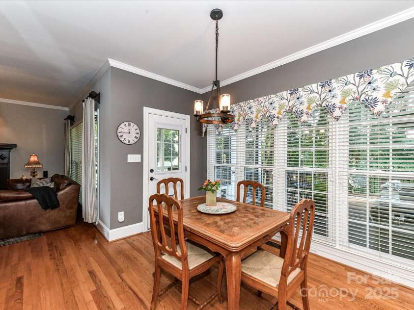 3401 Cresta Court, Charlotte, NC 28269.  MLS# CAR4274525, YatesRealty ID 29936. 