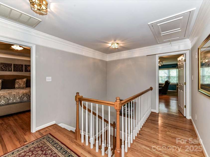 3401 Cresta Court, Charlotte, NC 28269.  MLS# CAR4274525, YatesRealty ID 29936. 