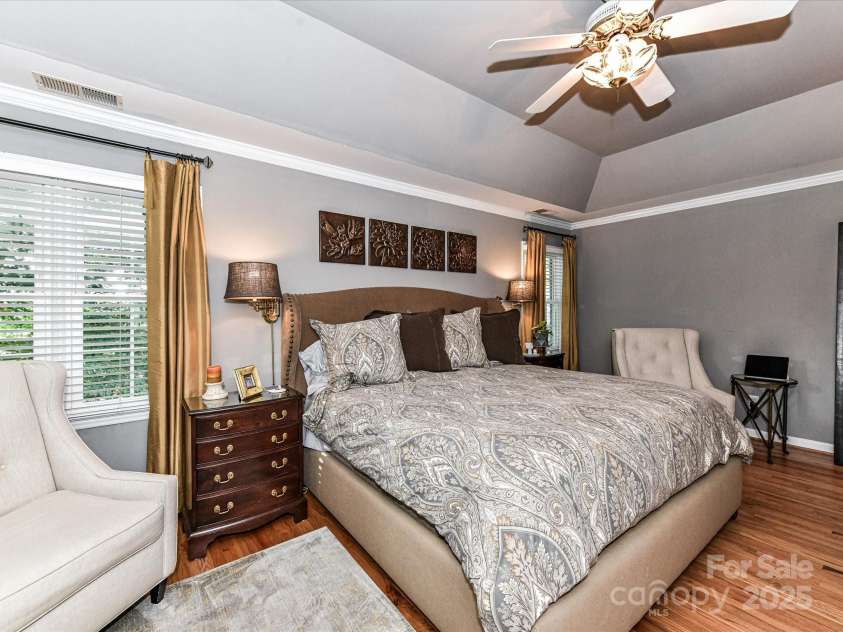 3401 Cresta Court, Charlotte, NC 28269.  MLS# CAR4274525, YatesRealty ID 29936. 