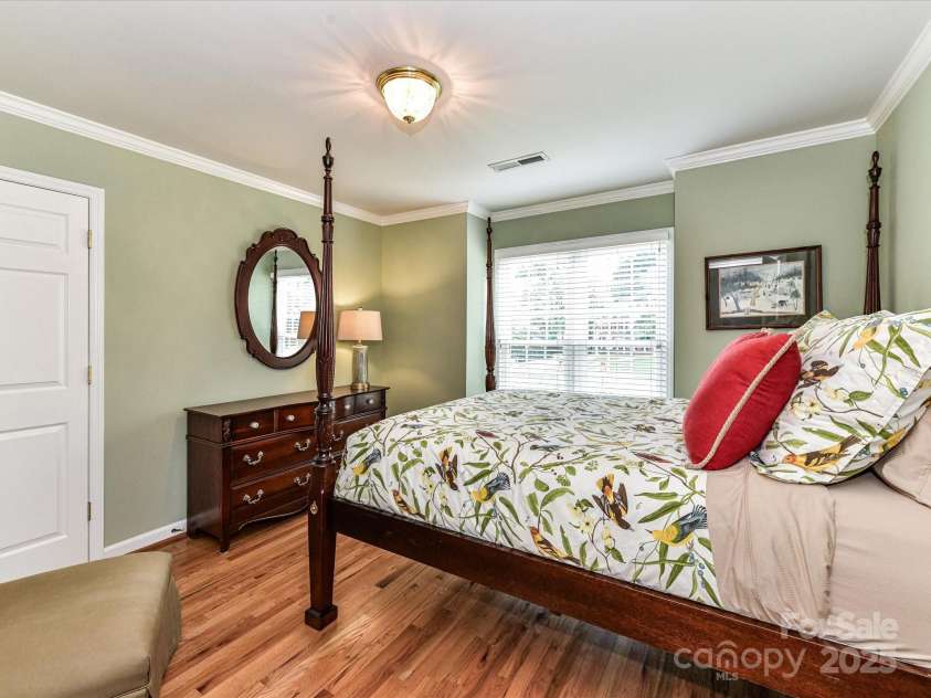 3401 Cresta Court, Charlotte, NC 28269.  MLS# CAR4274525, YatesRealty ID 29936. 