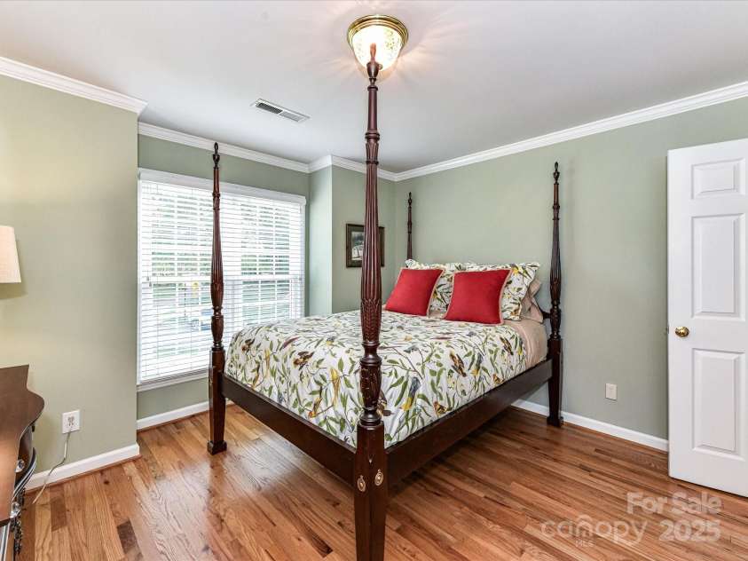 3401 Cresta Court, Charlotte, NC 28269.  MLS# CAR4274525, YatesRealty ID 29936. 