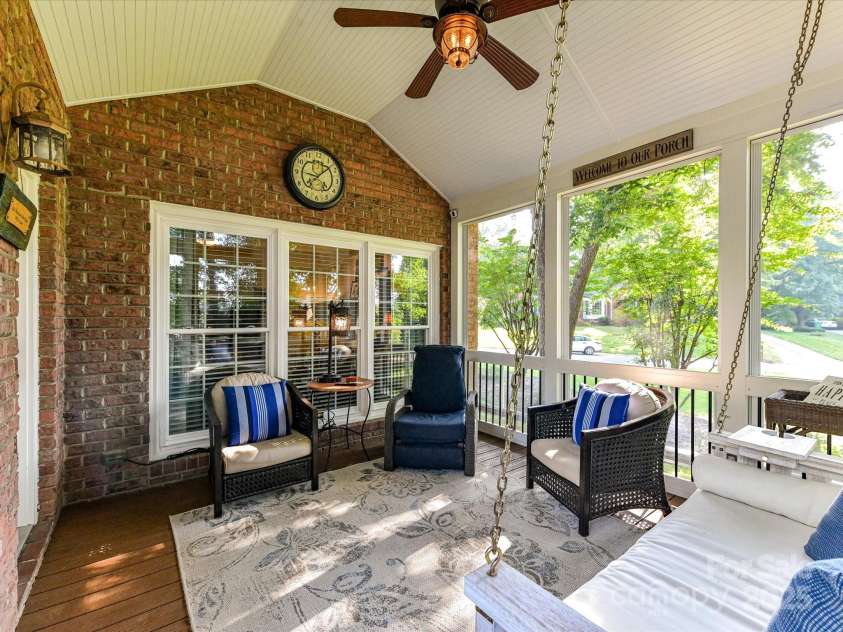 3401 Cresta Court, Charlotte, NC 28269.  MLS# CAR4274525, YatesRealty ID 29936. 