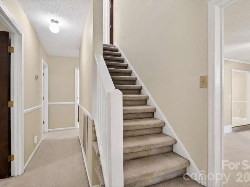 4881 Hickory Nut Court, Rock Hill, SC 29730.  MLS# CAR4389865, YatesRealty ID 29936. 
