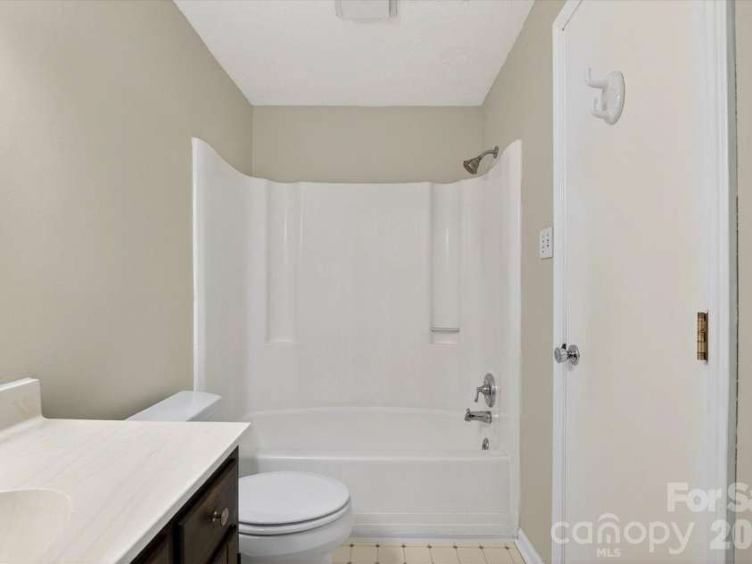 4881 Hickory Nut Court, Rock Hill, SC 29730.  MLS# CAR4389865, YatesRealty ID 29936. 