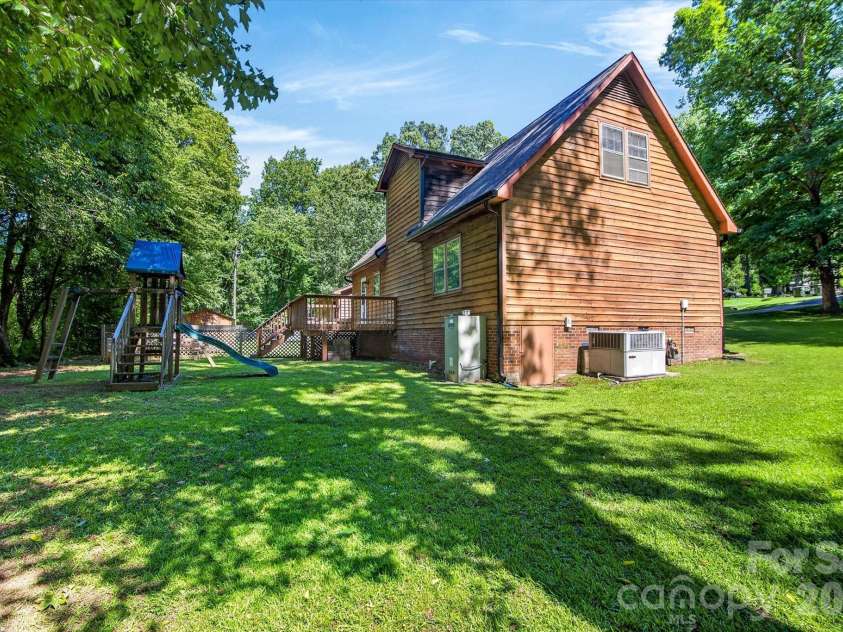 4881 Hickory Nut Court, Rock Hill, SC 29730.  MLS# CAR4389865, YatesRealty ID 29936. 