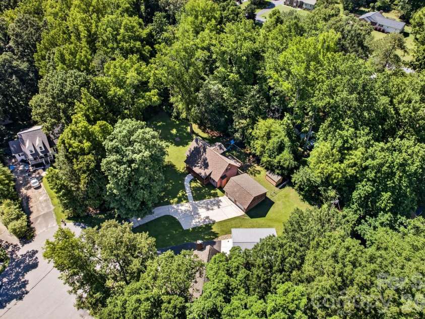 4881 Hickory Nut Court, Rock Hill, SC 29730.  MLS# CAR4389865, YatesRealty ID 29936. 