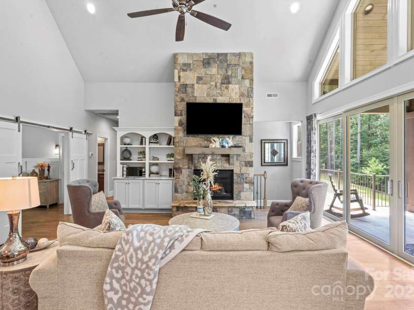 133 Wolf Hill Drive, Mooresville, NC 28117.  MLS# CAR4287642, YatesRealty ID 29937. 