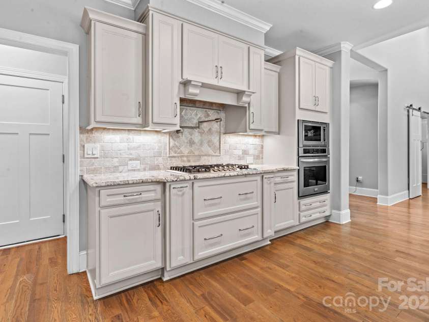 133 Wolf Hill Drive, Mooresville, NC 28117.  MLS# CAR4287642, YatesRealty ID 29937. 
