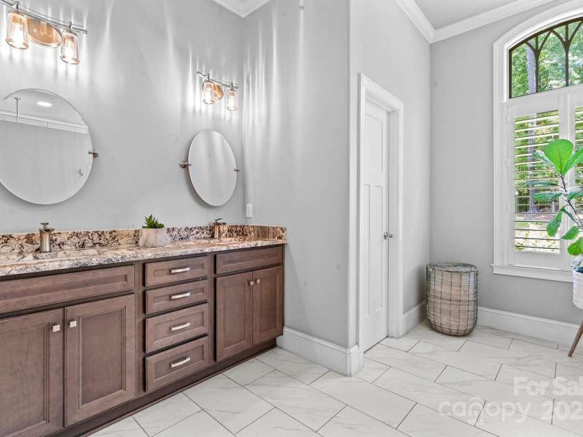 133 Wolf Hill Drive, Mooresville, NC 28117.  MLS# CAR4287642, YatesRealty ID 29937. 