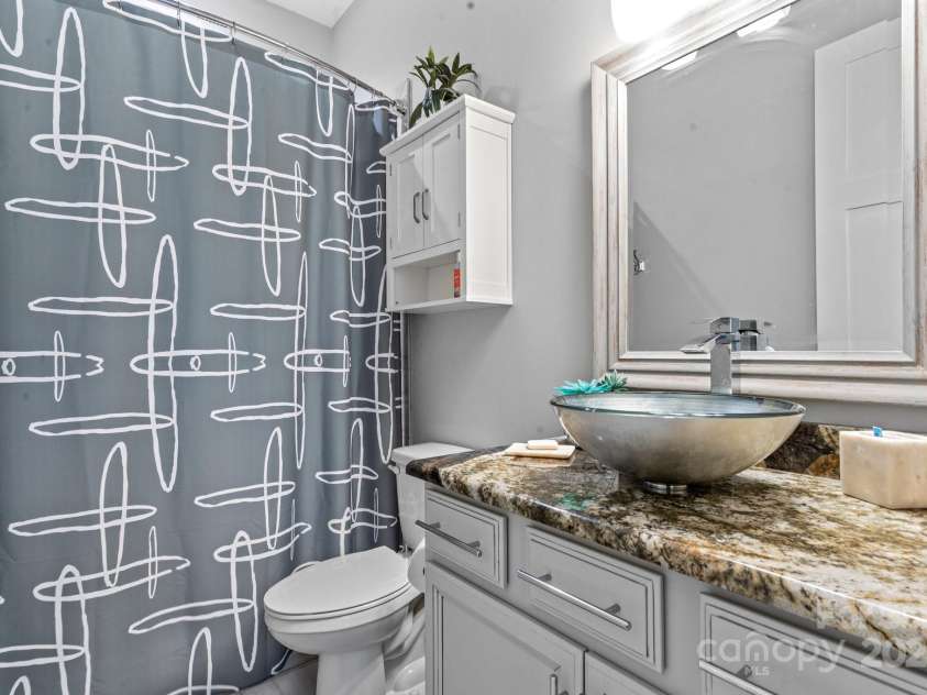 133 Wolf Hill Drive, Mooresville, NC 28117.  MLS# CAR4287642, YatesRealty ID 29937. 
