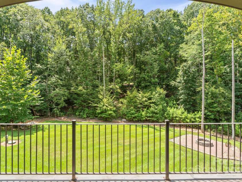 133 Wolf Hill Drive, Mooresville, NC 28117.  MLS# CAR4287642, YatesRealty ID 29937. 