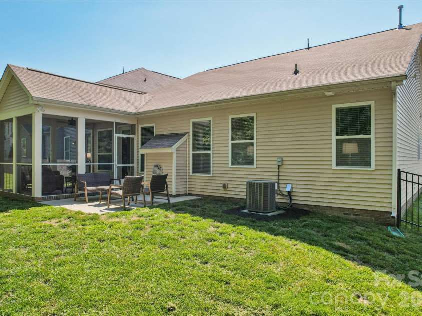 3198 Helmsley Court, Concord, NC 28027.  MLS# CAR4389832, YatesRealty ID 29937. 