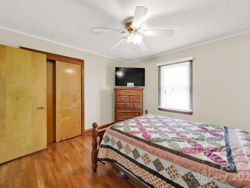 3017 Lynwood Drive, Lancaster, SC 29720.  MLS# CAR4242473, YatesRealty ID 29938. 