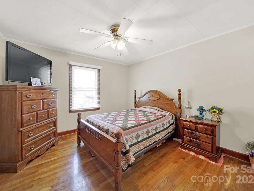 3017 Lynwood Drive, Lancaster, SC 29720.  MLS# CAR4242473, YatesRealty ID 29938. 