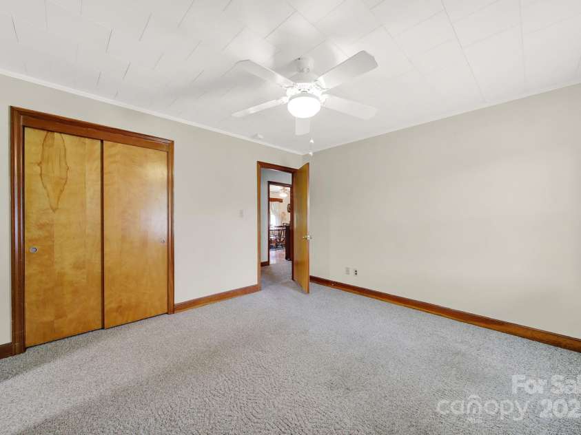 3017 Lynwood Drive, Lancaster, SC 29720.  MLS# CAR4242473, YatesRealty ID 29938. 