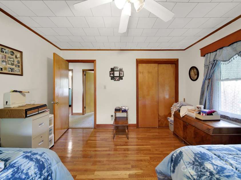 3017 Lynwood Drive, Lancaster, SC 29720.  MLS# CAR4242473, YatesRealty ID 29938. 