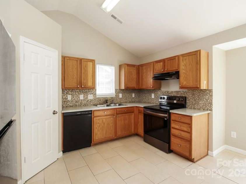 2599 April Showers Lane, Rock Hill, SC 29730.  MLS# CAR4262872, YatesRealty ID 29939. 