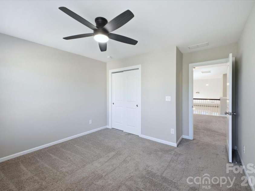 5618 Stonewells Drive, Charlotte, NC 28278.  MLS# CAR4390467, YatesRealty ID 29939. 