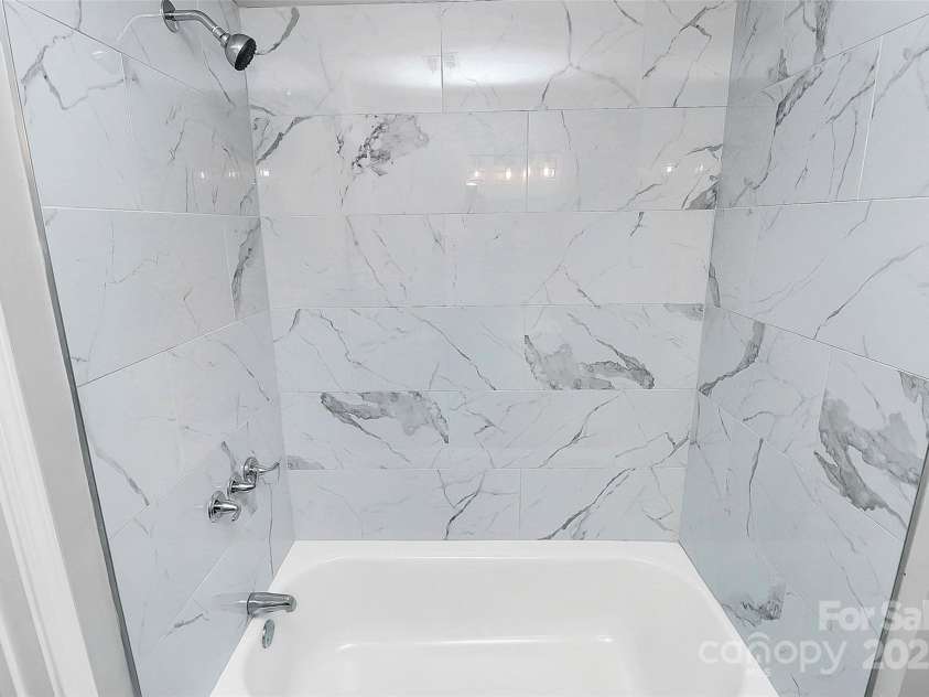 108 Lee Drive, Shelby, NC 28150.  MLS# CAR4322859, YatesRealty ID 2994. 