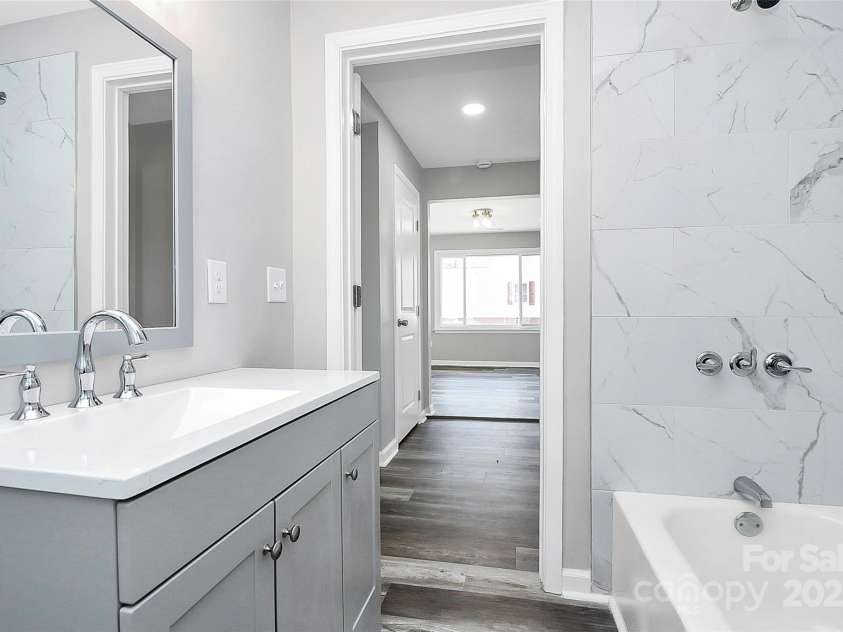 108 Lee Drive, Shelby, NC 28150.  MLS# CAR4322859, YatesRealty ID 2994. 