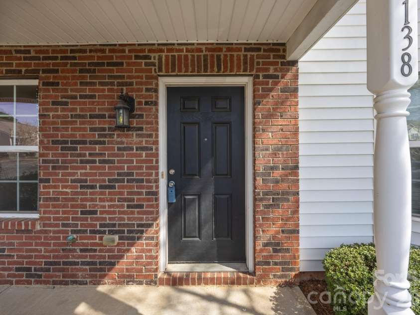 11138 Derryrush Drive, Charlotte, NC 28213.  MLS# CAR4352898, YatesRealty ID 2994. 