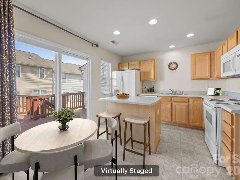 11138 Derryrush Drive, Charlotte, NC 28213.  MLS# CAR4352898, YatesRealty ID 2994. 